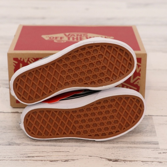 Vans Kids Sk8 Mid Reissue V Sneaker Black True White, 11.5 - Picture 6 of 8